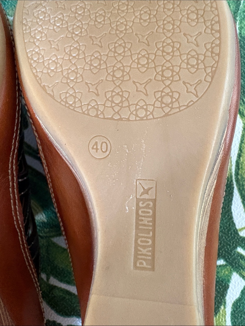 PIKOLINOS Deep Charcoal/Black Cutout Leather Heels NWOT - Picture 7 of 11
